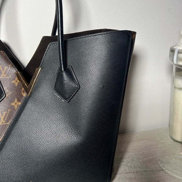Authentic Louis Vuitton Kimono Tote - Picture 3 of 9